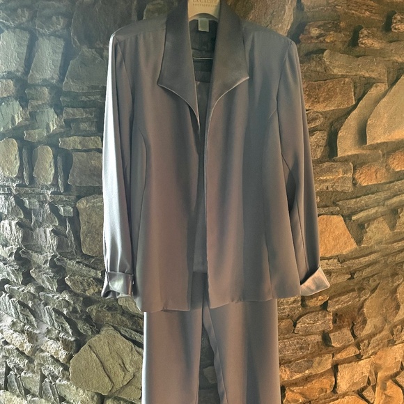 Draper's & Damon's Silver Chiffon 3 Piece Pants Set Plus Size - Picture 2 of 4